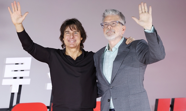 Actor Tom Cruise proves 'love for Korea' with 12th visit