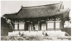 Jaseondang, the residence of crown prince in Joseon Dynasty (1392-1910). The replica stands at Gyeongbokgung Palace.