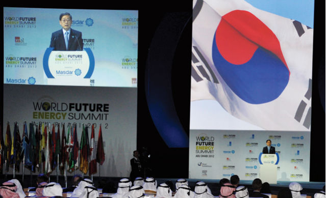 Prime Minister Kim Hwang-sik delivered a keynote address at the fifth World Future Energy Summit in Abu Dhabi on January 16