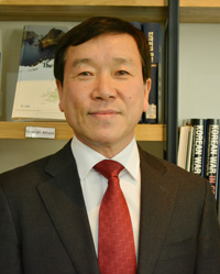 Kim Jae-won, Korean Culture and Information Service Director