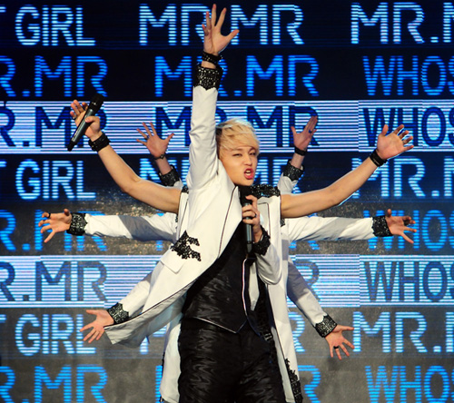 Global attention to Korean culture, sparked off by K-Pop, has been diversified in areas such as music, movie, and food
