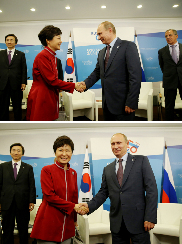 Two sides discussed various topics of mutual interest such as ways to bolster bilateral economic cooperation as well as cooperation in the Far East region during the meeting (photo courtesy of Cheong Wa Dae).