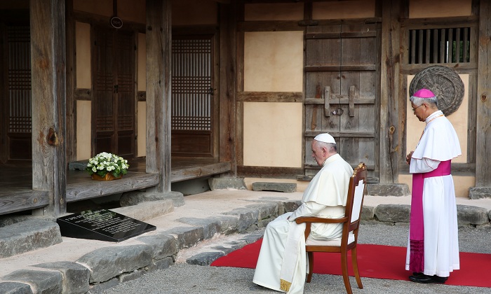 Pope Francis pays tribute to Korea's first Roman Catholic priest after laying a wreath at the birthplace of St. Andrew Kim Dae-geon on August 15. 