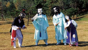 A nobleman scene from the mask dances of Bongsan