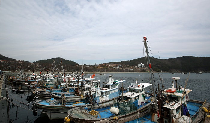 The peaceful and serene seascape of Namhae creates a picture-perfect scene.