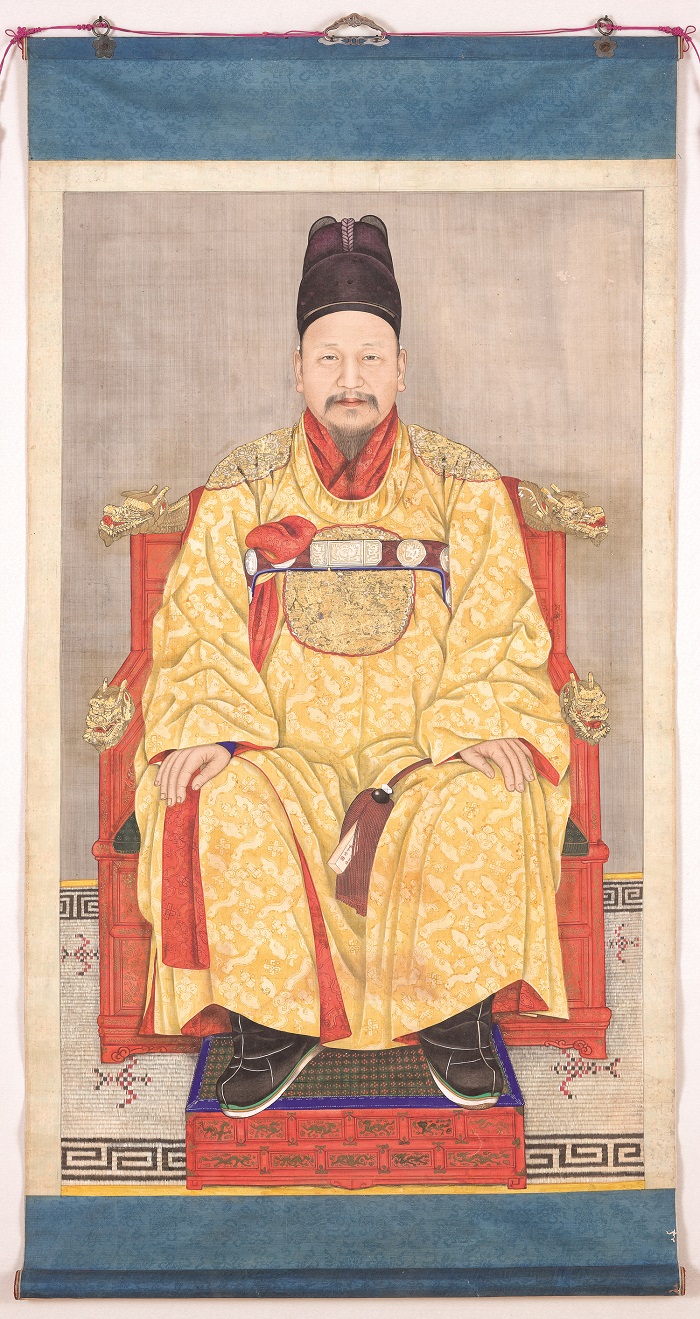 A portrait of Emperor Gojong was made sometime after 1902.