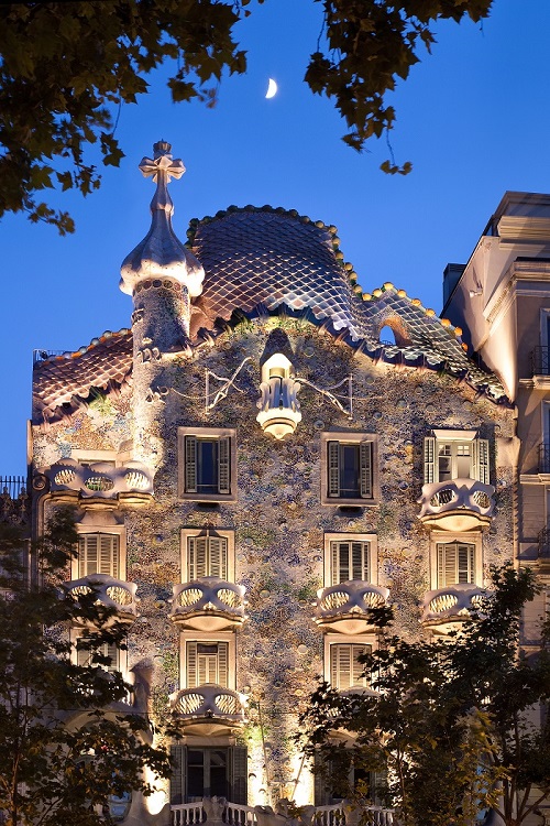 Gaudi's Casa Batlló is in Barcelona. (photo: Yoon Joonhwan)