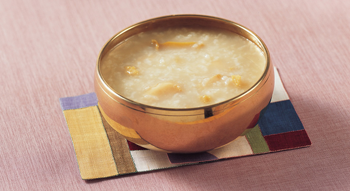 <i>Jeonbokjuk</i> abalone porridge (전복죽) is a soft meal popular among hospital patients, as it's known to help with recovering one's health.