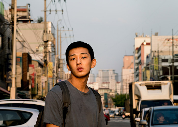 Actor Yoo Ah-in plays the young delivery man Jongsu in the Lee Chang-dong film “Burning.”