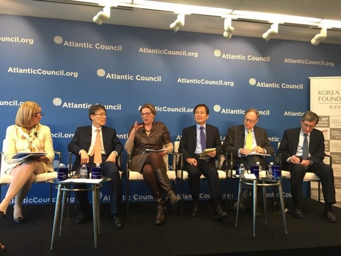 Former U.S. Ambassador to Korea Kathleen Stephens (third from left) speaks on Mar. 5 during a forum hosted by the Korea Foundation and the Atlantic Council in Washington. (Korea Foundation)