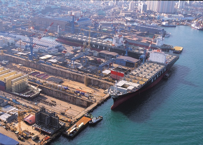 Small, midsize Korean companies broke export record last year Korea