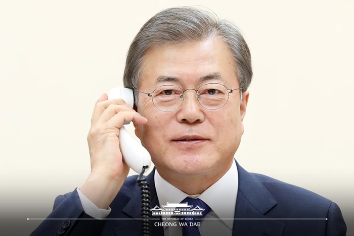 President Moon Jae-in and U.S. President Donald Trump on May 7 discussed over the phone how South Korea and the U.S. can cooperate on North Korea’s denuclearization and other issues. (Cheong Wa Dae’s Facebook page)
