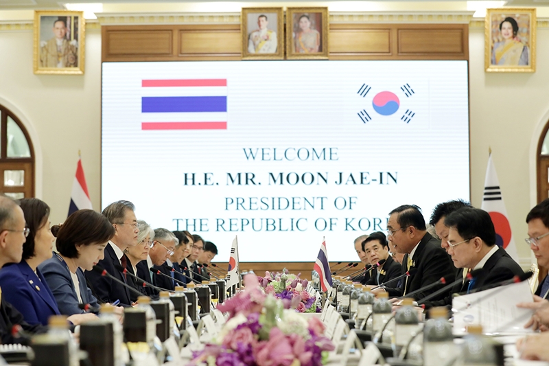 President Moon Jae-in on Sept. 2 holds a summit with Thai Prime Minister Prayuth Chan-o-cha.