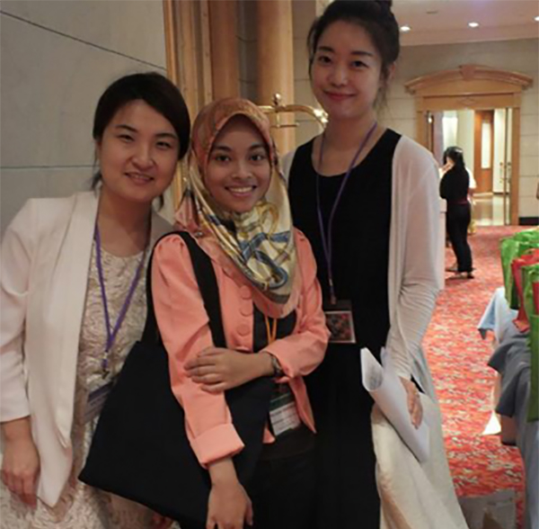 Medical professionals from Korea come to Malaysia for the conference.