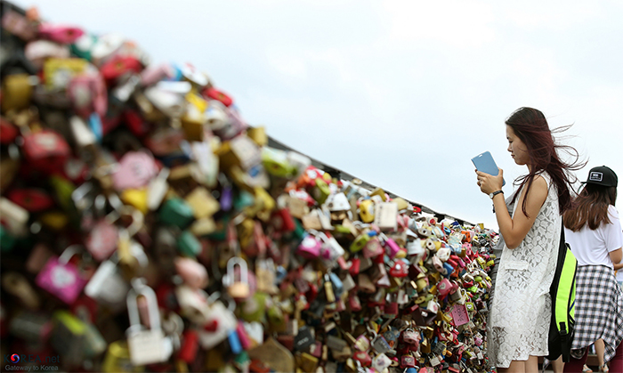 Love padlocks at N Seoul Tower.