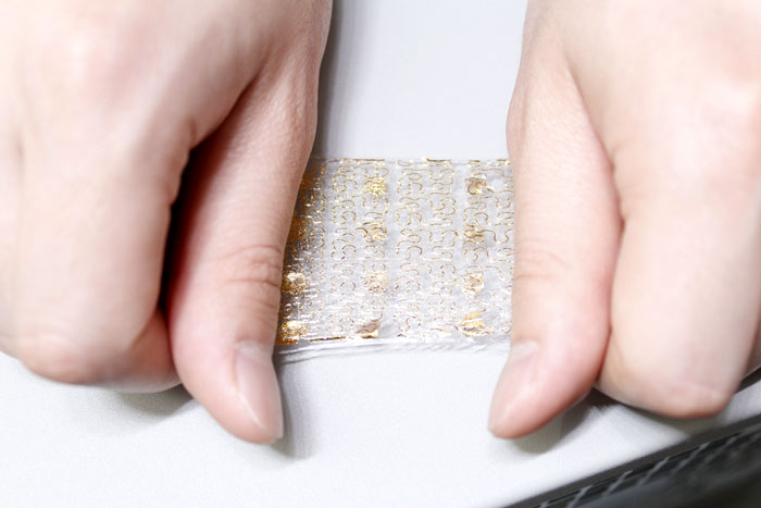 A newly developed artificial skin can be stretched up to 30 percent of its initial length and still function normally. Inside the skin, flexible micromini sensors are placed in layers inside the soft silicon rubber. 