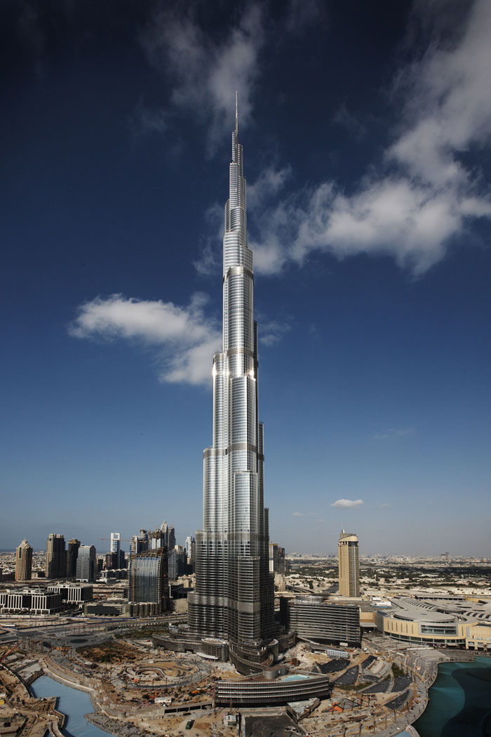 Samsung E&C built the Burj Khalifa in 2011. The building is listed as the tallest building in the world in the Guinness Book of Records. (photo courtesy of Samsung E&C)