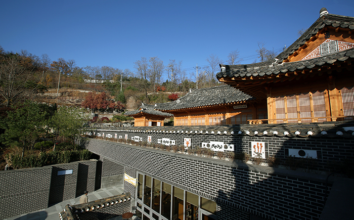 The Chungwoon Literature Library is a modern Hanok building with a basement.