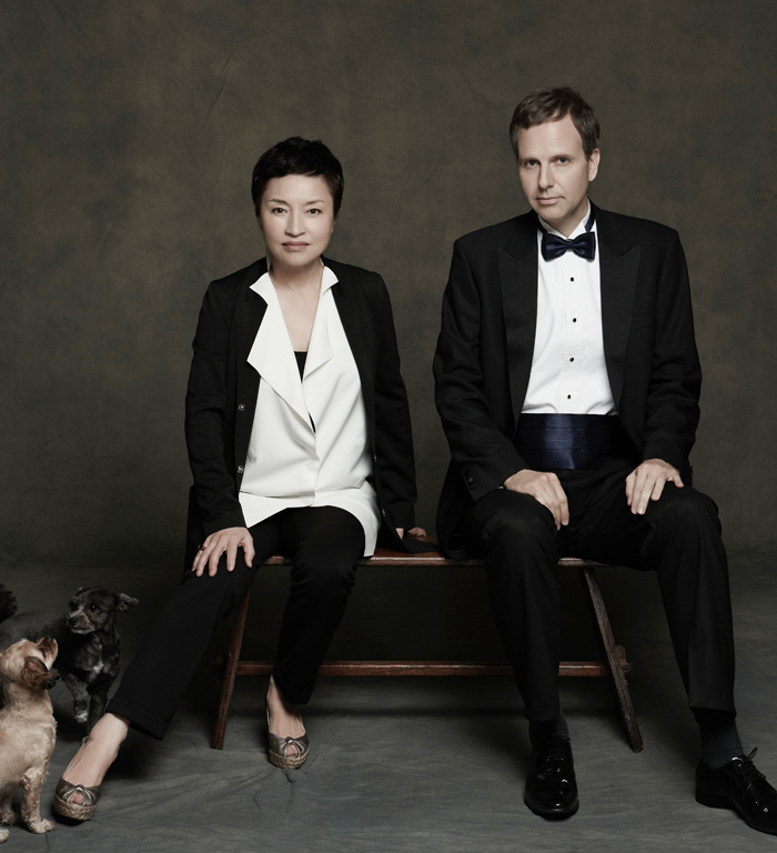 Korean violinist Chung Kyung-wha (left) who also co-directs the festival will perform together with talented American pianist Kevin Kenner on July 31 (photo courtesy of Anyang Foundation for Culture & Arts).