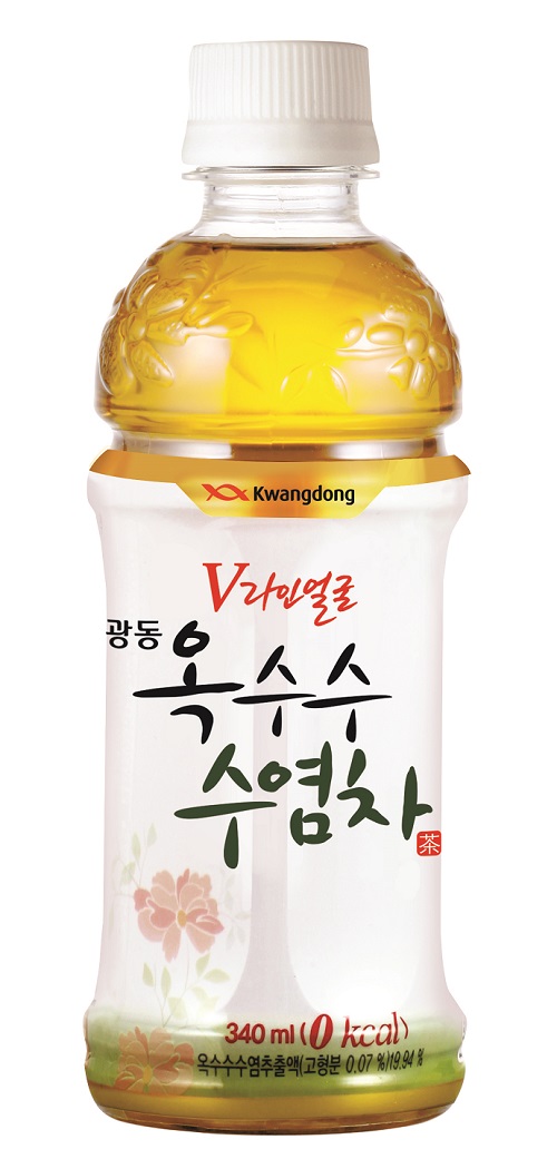 For drinkers who are conscious of their health and appearance, Kwang Dong's zero-calorie corn silk tea purports to give them a slim and sharp jaw line.
