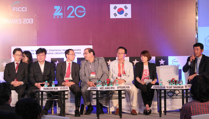The panel of the Korean delegation at the seminar of FICCI FRAMES 2013 on March 12 (photo: Yonhap News). 