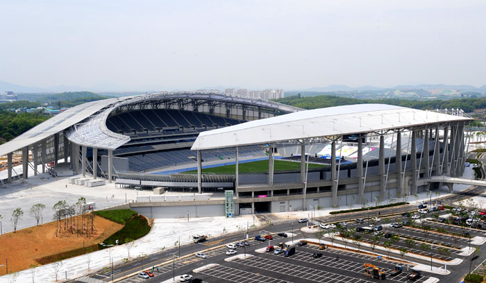 Incheon Asiad Main Stadium (photo courtesy of the Incheon Asian Games Organizing Committee)
