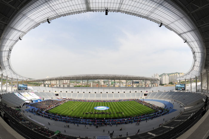 Incheon Asiad Main Stadium (photo courtesy of the Incheon Asian Games Organizing Committee)