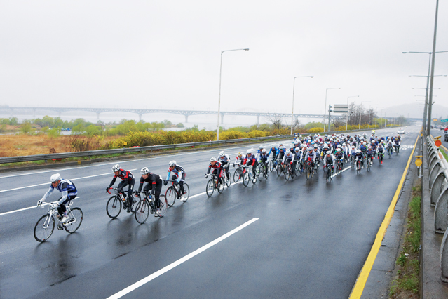 Outdoor enthusiasts, sportsmen, and families in South Korea have much to look forward to this spring -- and it's not just the warm weather (photo courtesy of Korea Sports Promotion Foundation).