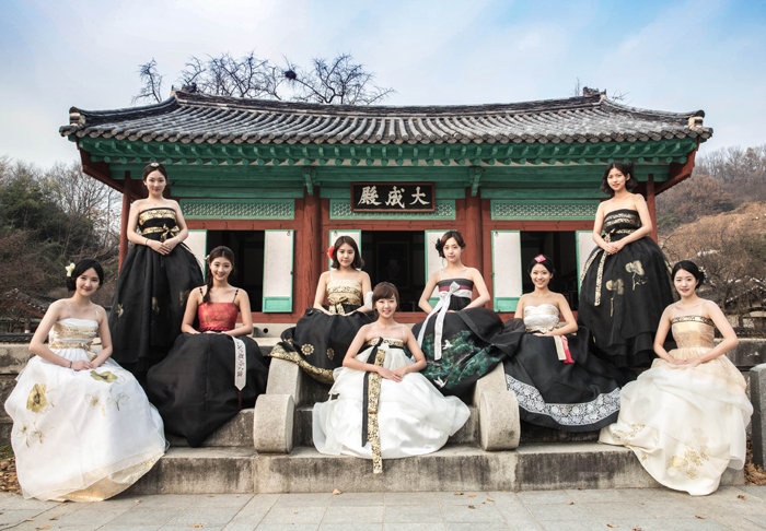 Fusion Hanbok designs at Jeonju Hyanggyo (photo: Sonjjang Design Hanbok)