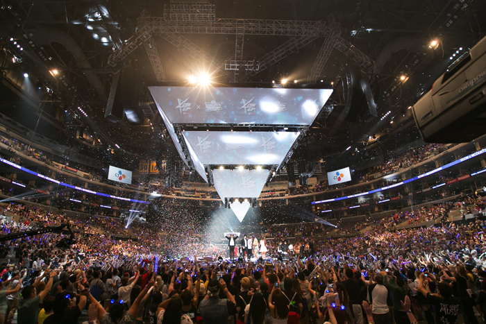 Some 15,000 fans fill the Staples Center to cheer on Korean pop artists on Aug. 1. 