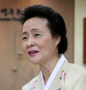 Yoon Sook-ja, director of the Institute of Traditional Korean Food (Korea.net DB)