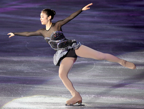 Olympic champion Kim Yuna skates to Arirang at the 2011 World Figure Skating Championships (photo: Yonhap News).