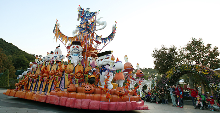 The Halloween & Horror Nights festival is underway at Everland in Yongin, Gyeonggi Province.