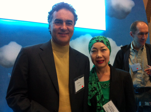 Lee Myung-ok, director of the Korean Art Museum Association, with Nelson Mattos, Google's Vice President of Engineering for the Europe, Middle East and Africa (EMEA) region (photo courtesy of the Korean Art Museum Association)