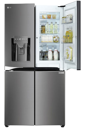 Equipped with an ice dispenser and purified water, LG’s new refrigerator is very popular these days.