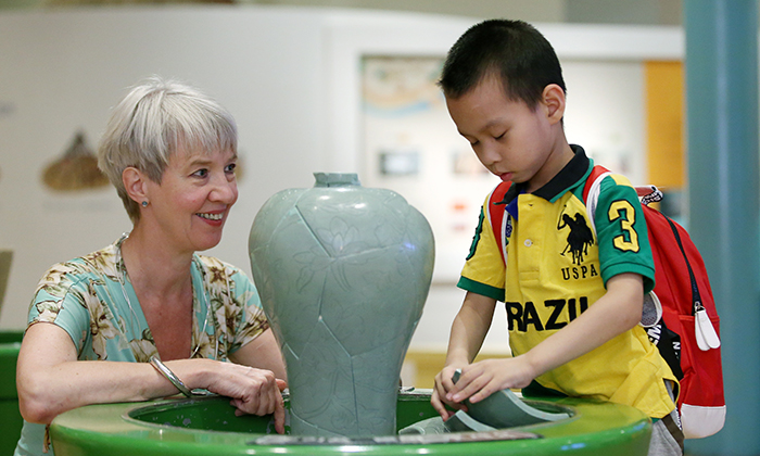 Liesbet Rubern visits the children museum of the NMK. (photo: Jeon Han) 