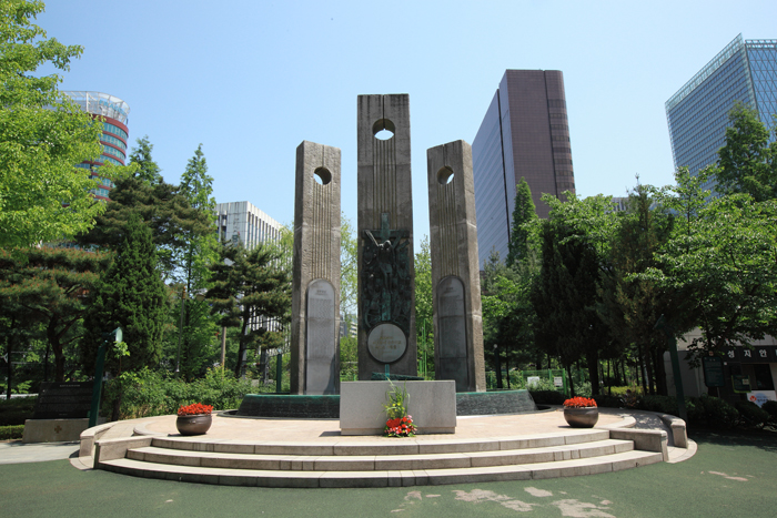  The Seosomun Martyrs’ Shrine pays tribute to 103 Catholic martyrs. (photo courtesy of the Archdiocese of Seoul) 