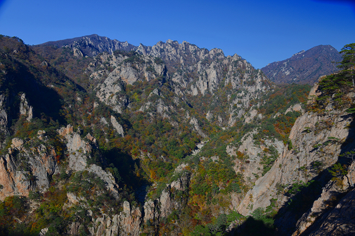 The Osaek Manmulsang Rock can be seen from the southern Mangyeongdae viewpoint in Seoraksan National Park.