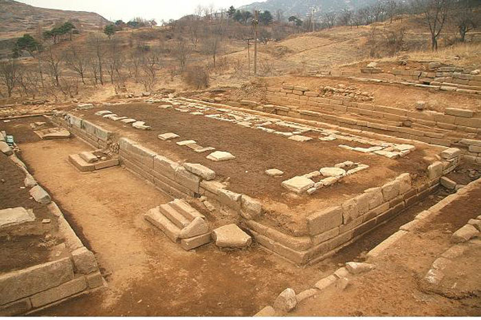 The palace ruins at Manwoldae from the Goryeo Dynasty (918-1392) are unearthed in 2008 as part of the inter-Korean joint excavations.
