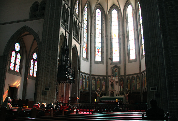 The location where martyr Yoon Ji-chung learnt about Catholicism has become the Myeondong Cathedral. (photo: Paik Hyun)