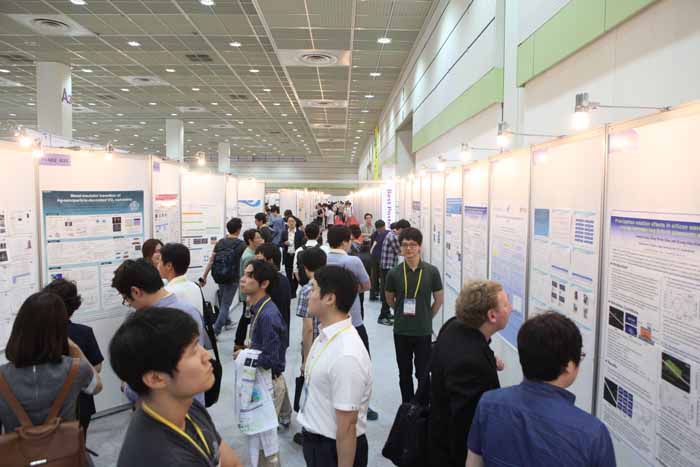  Visitors look around nanotechnology related exhibits at Nano Korea. (photo courtesy of the Ministry of Science, ICT and Future Planning) 