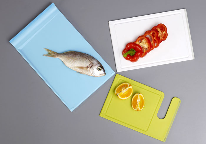 Neoflam produces a range of antimicrobial cutting boards in various shapes and designs.