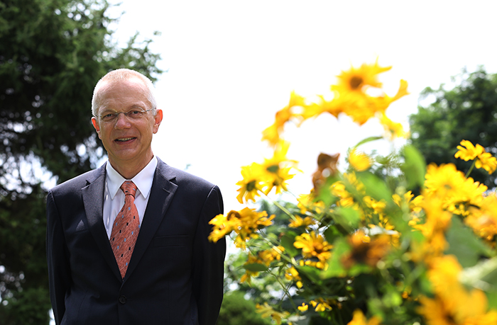 Dutch Ambassador to Korea Paul Menkveld stands in the garden of his official residence in Yongsan District, Seoul (photo: Jeon Han).