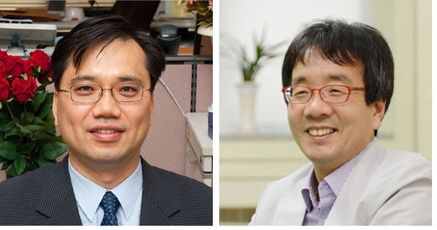 Profesor Eom Soo Hyun of the Gwangju Institute of Science and Technology (left), Profesor Park Ki Hun of Gyeongsang National University