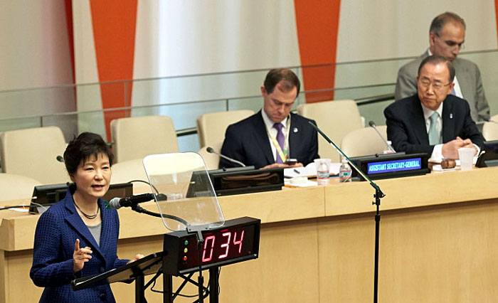 President Park Geun-hye (left) speaks during the U.N. Climate Summit 2014 at U.N. headquarters in New York. 