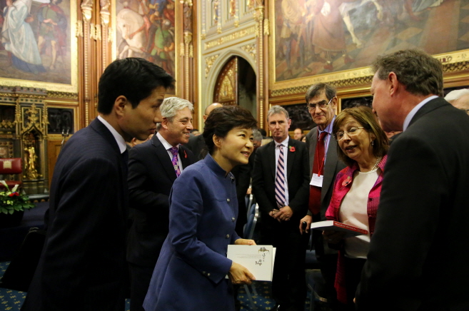 Parliament-131113-2.jpg