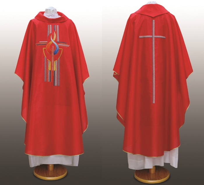 Pope Francis will wear an embroidered red robe made by six members of the Sister Disciples of the Divine Master religious community when he celebrates Mass and conducts the beatification ceremony for Paul Yun Ji-chung and 124 other martyrs at Gwanghwamun Gate in Seoul on August 16. (photo courtesy of the Preparatory Committee for the Visitation of the Holy Father)