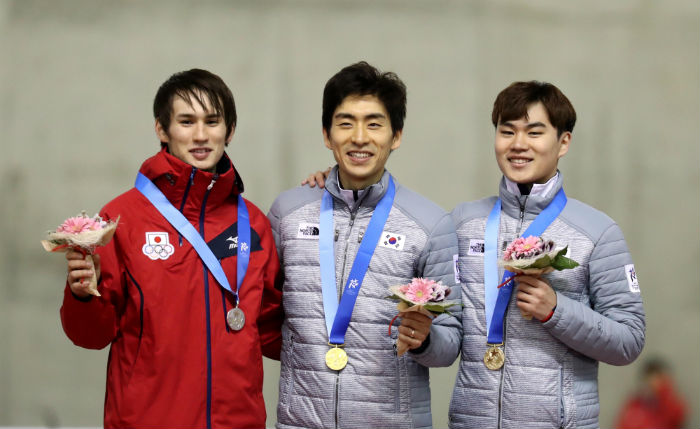 Sapporo_Asian_Games_Fourth_Medal_02.jpg
