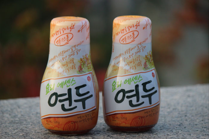 Yondu is a new seasoning made from soy beans using a modernized fermentation technology based on traditional Korean soy sauce. It is considered a “magic sauce” and boosts the original flavor of the dish.