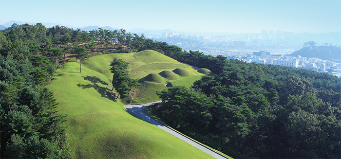 Royal Tombs in Songsan-ri